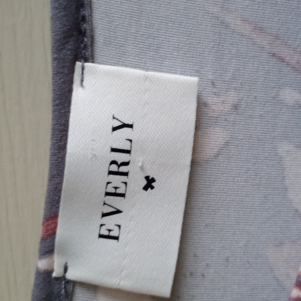 Everly Floral Blouse in‎ Gray and Purple - Picture 2 of 13